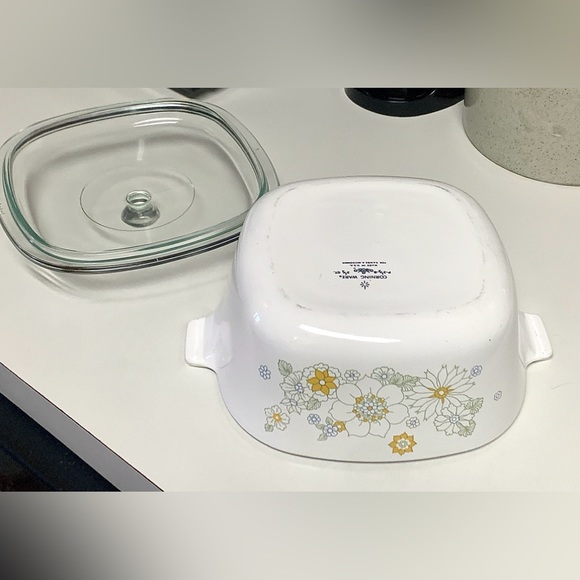 1970s Vintage Corning Ware Floral Bouquet 2.5 Qt Lidded Casserole P 2 1/2 B - Picture 7 of 16